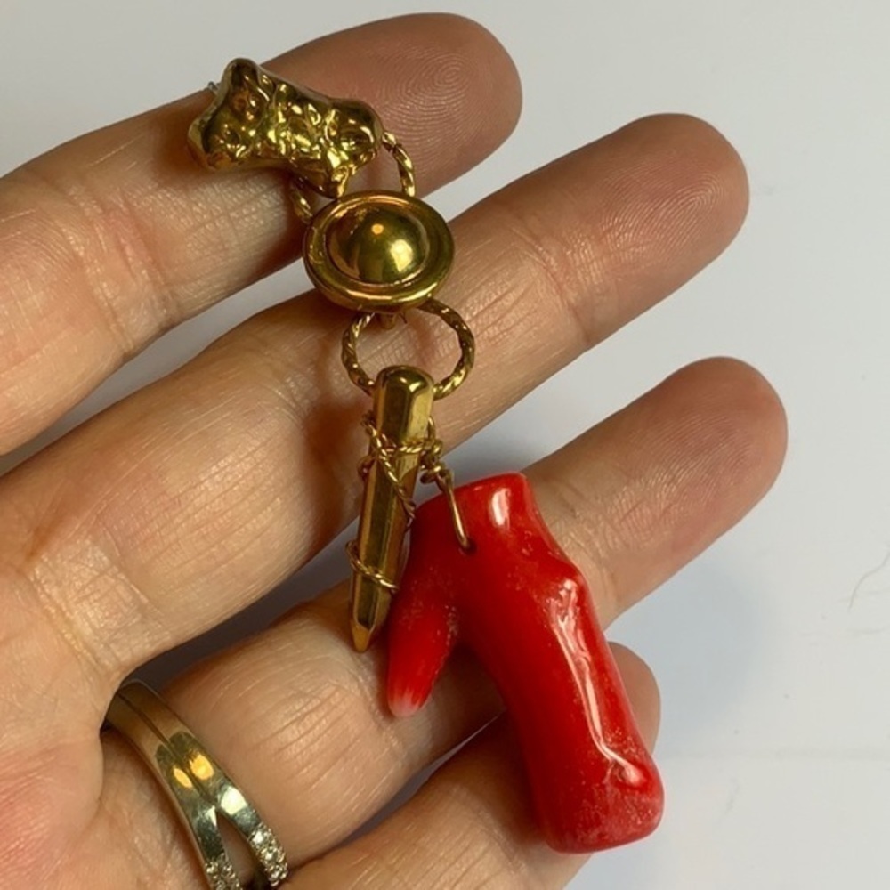 Gold tone faux coral statement earrings coastal nautical beach - Picture 2 of 2